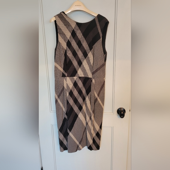 Burberry Dress - Picture 3 of 6